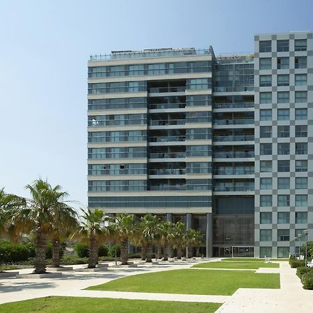 Aparthotel Okeanos On The Beach Herzliya Екстер'єр фото