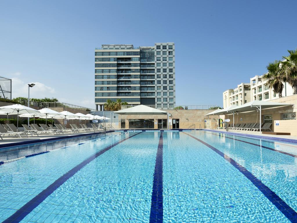 Aparthotel Okeanos On The Beach Herzliya Зручності фото