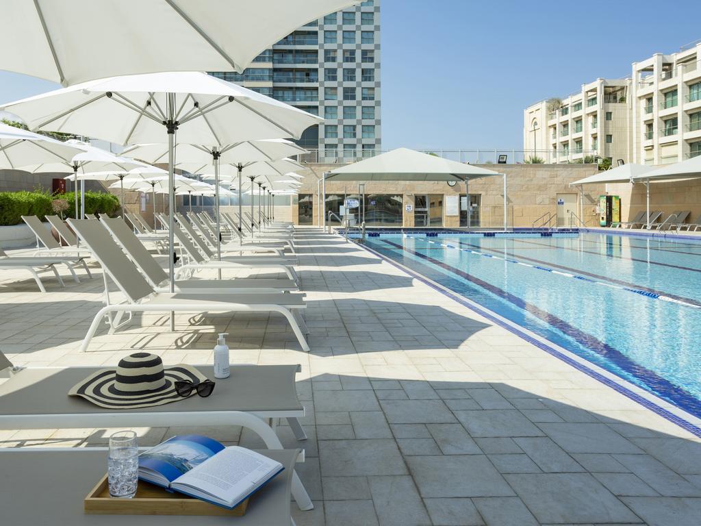 Aparthotel Okeanos On The Beach Herzliya Зручності фото