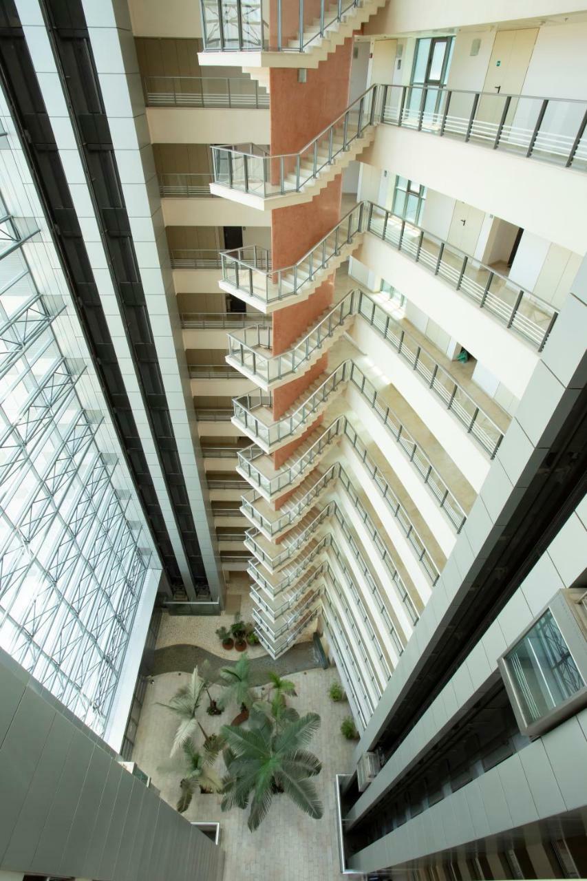 Aparthotel Okeanos On The Beach Herzliya Екстер'єр фото