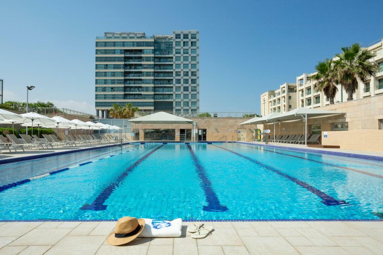 Aparthotel Okeanos On The Beach Herzliya Екстер'єр фото