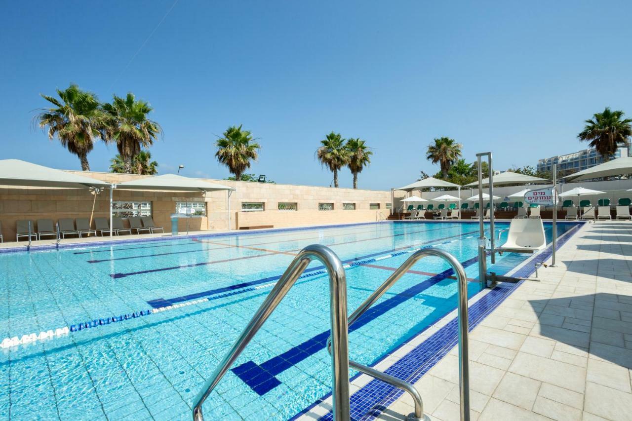 Aparthotel Okeanos On The Beach Herzliya Екстер'єр фото