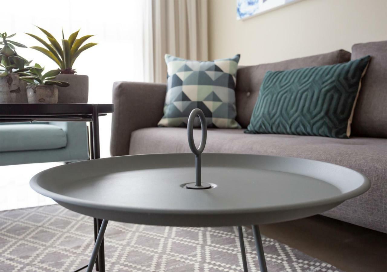 Aparthotel Okeanos On The Beach Herzliya Екстер'єр фото